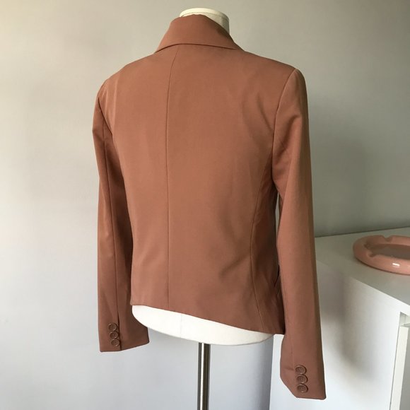 Forever 21 High Cut Nude Blazer - Picture 3 of 5